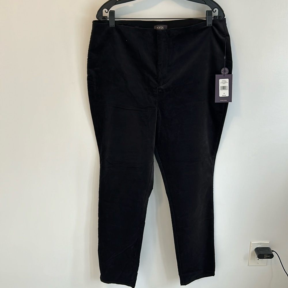 Nydj Ami Skinny Forever Slim Black Velvet Pants